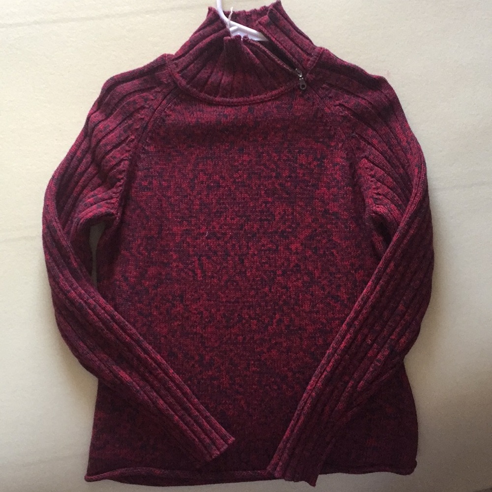 Brand new two dog island sweater